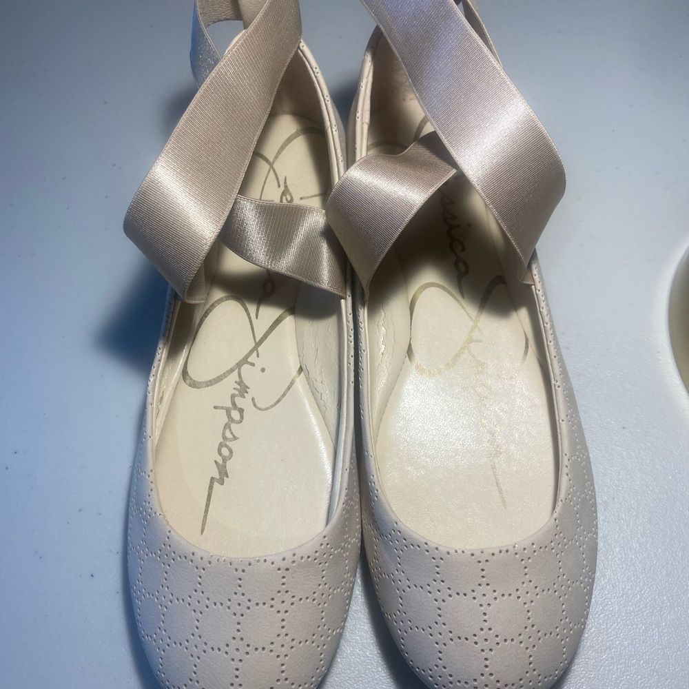Jessica Simpson Cream Ballet Flats with Ribbon Wrap SZ 5